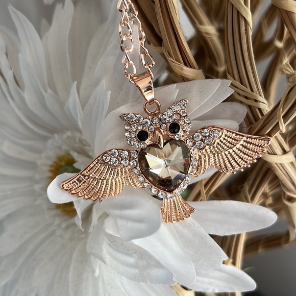 Owl Necklace Pendant Chain 15.5" (lenght) approx. - Picture 6 of 12